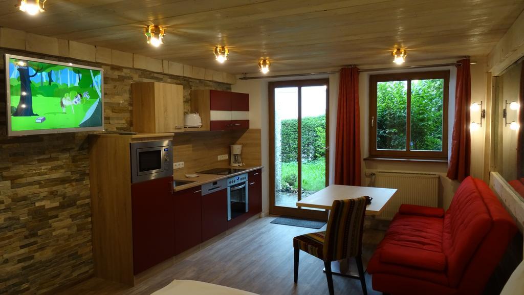 Gaestehaus Guggomos "Das Allgaeustyle" Füssen Екстериор снимка